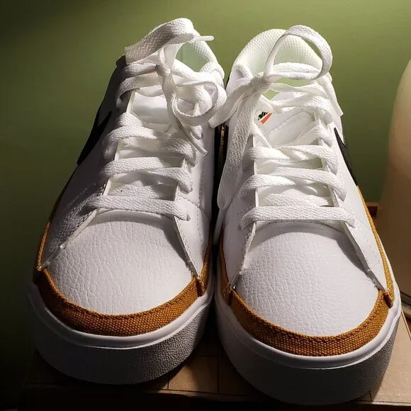 NWT women's Nike Court Legacy NN - Picture 9 of 14